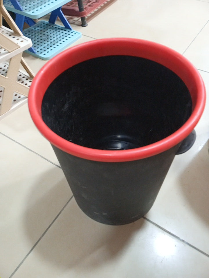 Good Life Dustbin - Eco-Friendly Design
