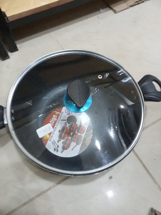 Non-Stick Karahi with Lid 30CM - Durable & Easy-to-Clean Cookware